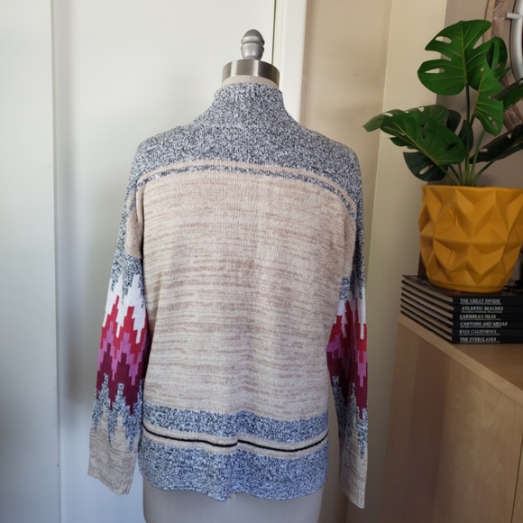Mindfully Made Sweater Size Medium NEW! - Picture 4 of 14